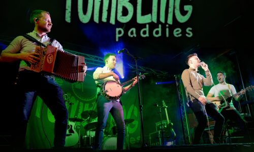 The Tumbling Paddies At Leeds Irish Centre Leeds Gigapixel High Fidelity V2 2x Faceai